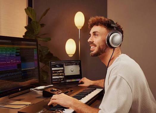 Techno-Song kaufen – Hochwertige elektronische Musik online