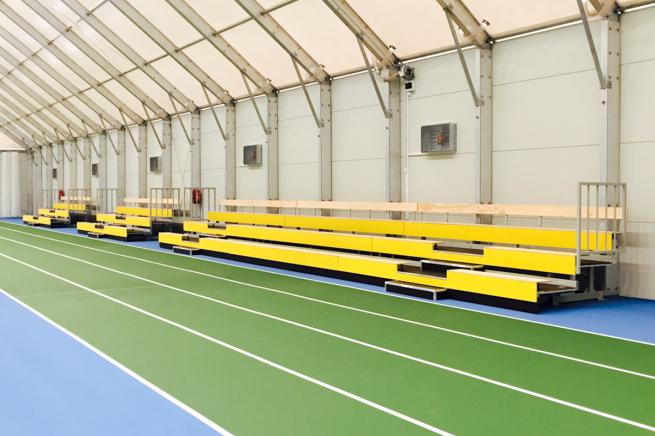 Tribüne mit 500 Sitzplätzen für Sporthallen professionell planen